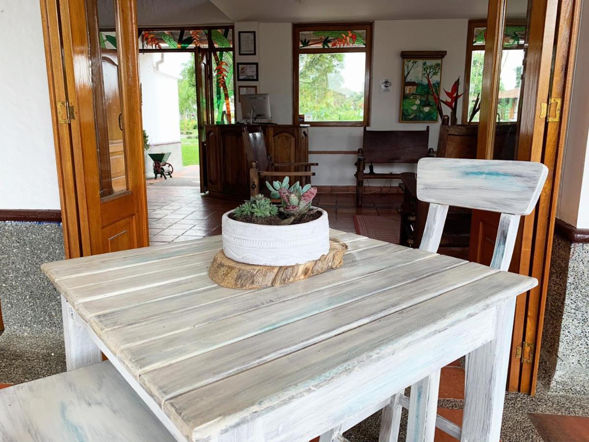 Finca Hotel Santana มอนเตเนโกร ภายนอก รูปภาพ